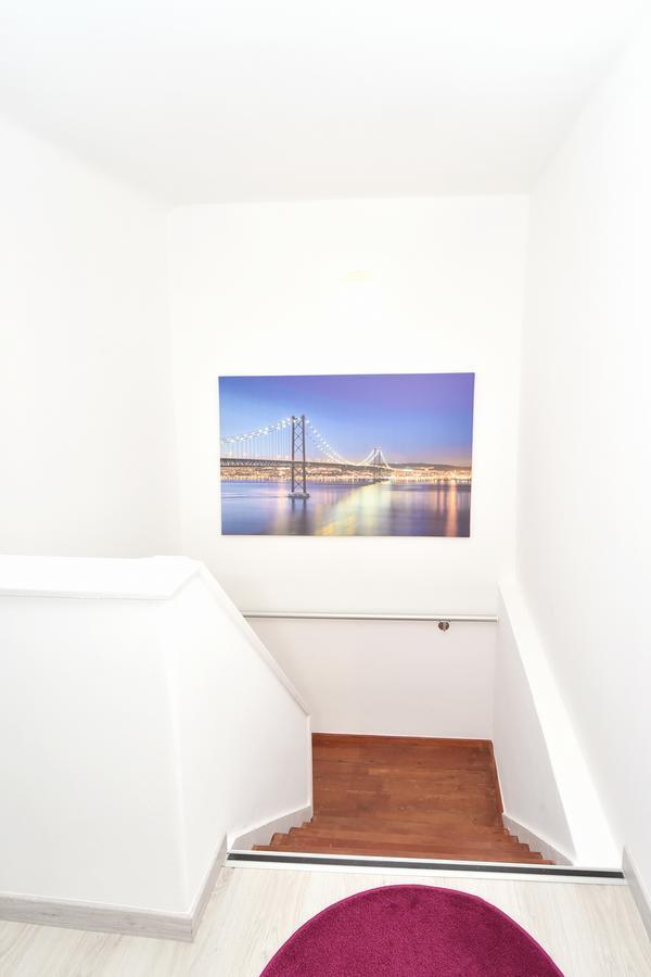 Star Hostel Lissabon Buitenkant foto